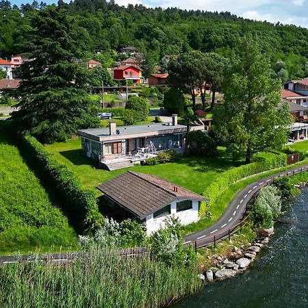 Casa Gaiani Villetta In Riva Al Lago Vista Mozzafiato Varano Borghi ภายนอก รูปภาพ