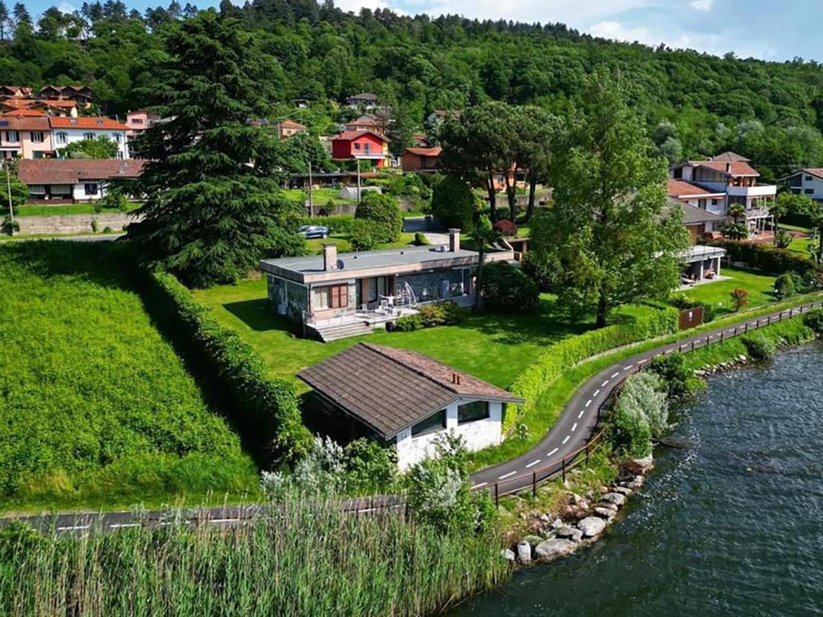 Casa Gaiani Villetta In Riva Al Lago Vista Mozzafiato Varano Borghi ภายนอก รูปภาพ